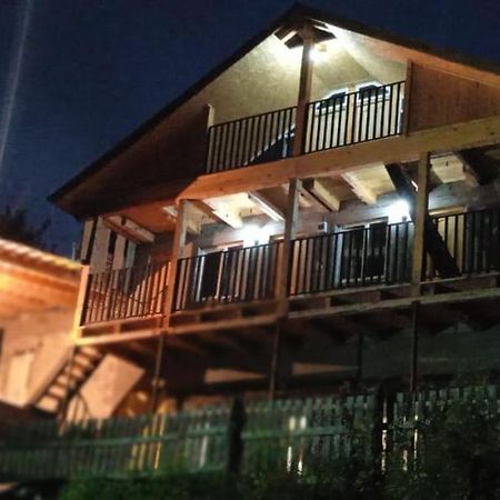 Elos Guesthouse Iprari Eksteriør bilde